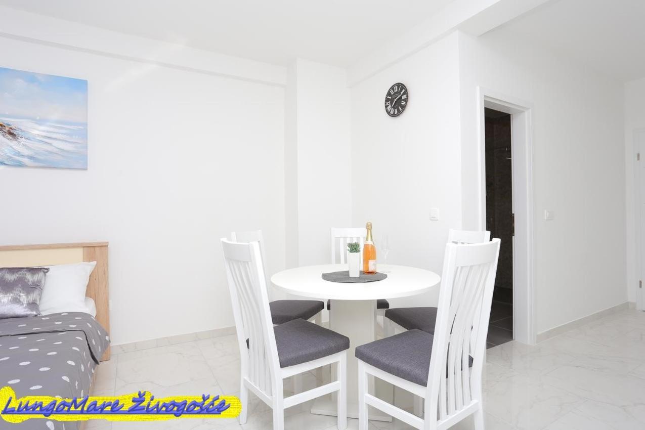 Apartmants Villa Lungo Mare Zivogosce Luaran gambar
